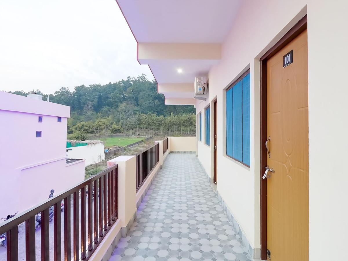 Oyo 84661 Lakshmi Home Stay Jhājra Εξωτερικό φωτογραφία