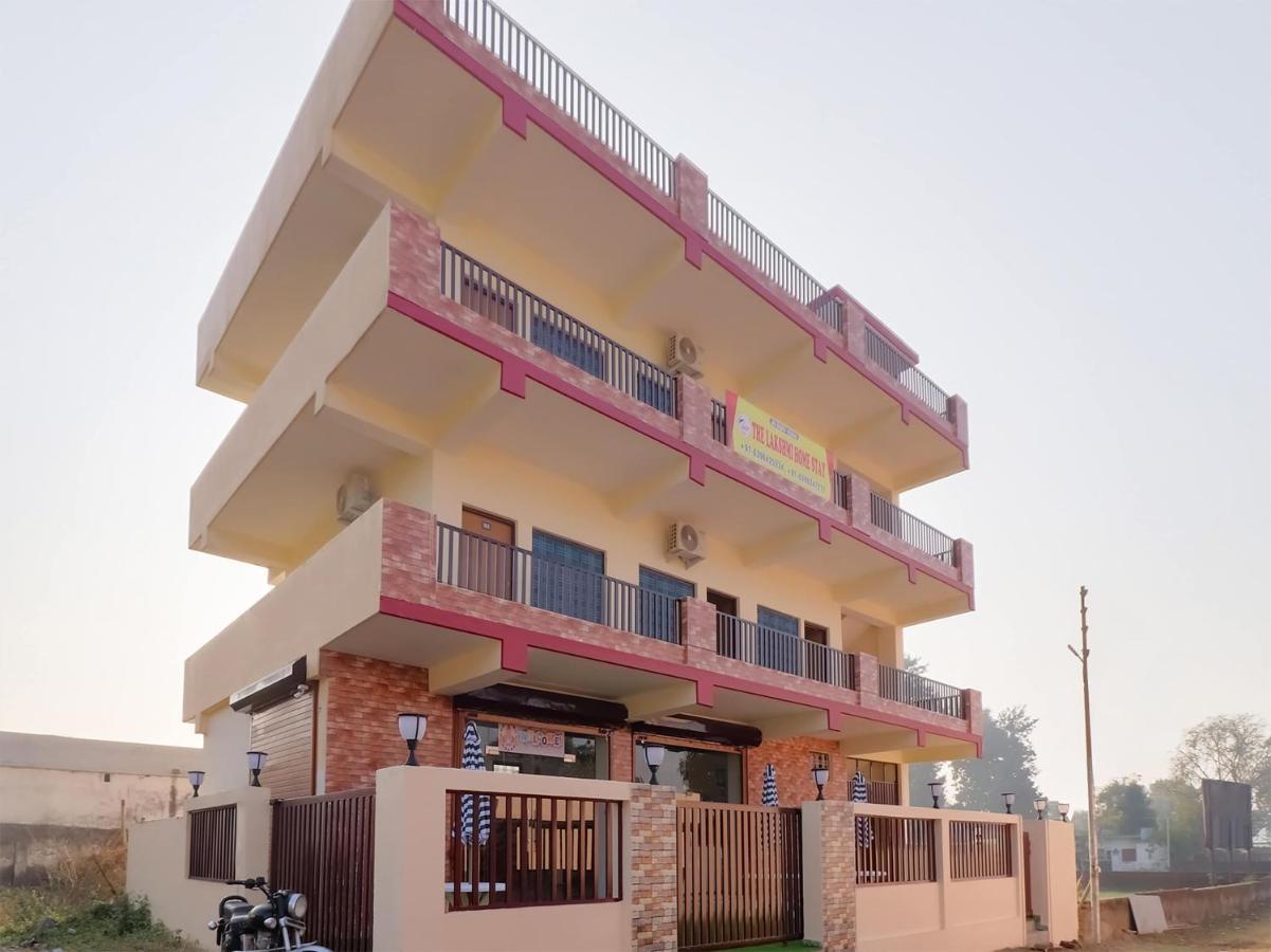 Oyo 84661 Lakshmi Home Stay Jhājra Εξωτερικό φωτογραφία
